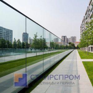 Заборы из стекла