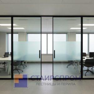 Стеклянные двери для офисных перегородок