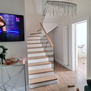 Ограждения из самонесущего стекла на точках